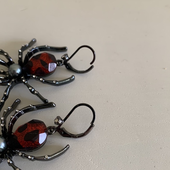 Betsey Johnson Spider Earrings - Picture 5 of 8